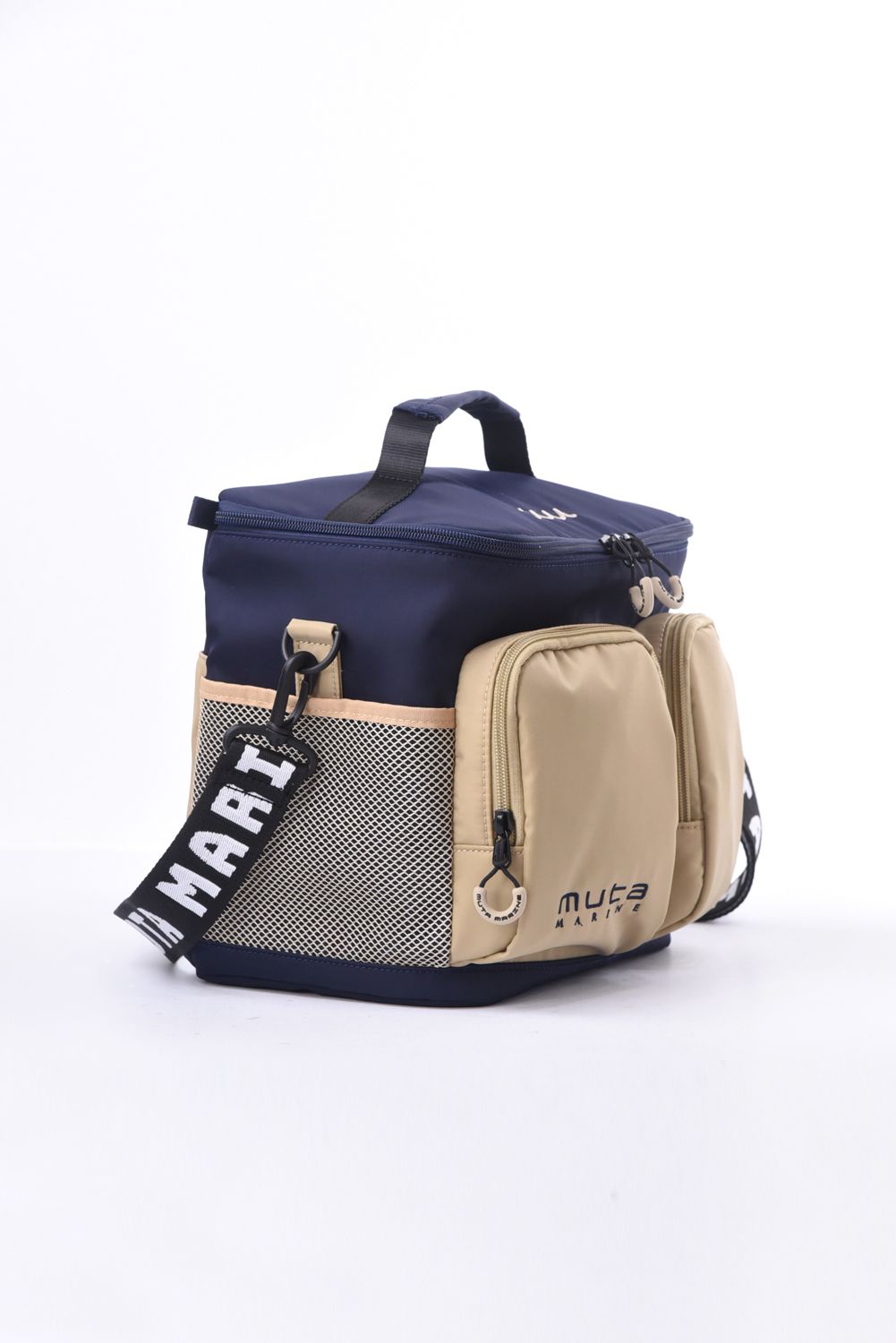 COOLER BAG / ブランドロゴ ショルダーストラップ付き クーラーバッグ ネイビー/ベージュ