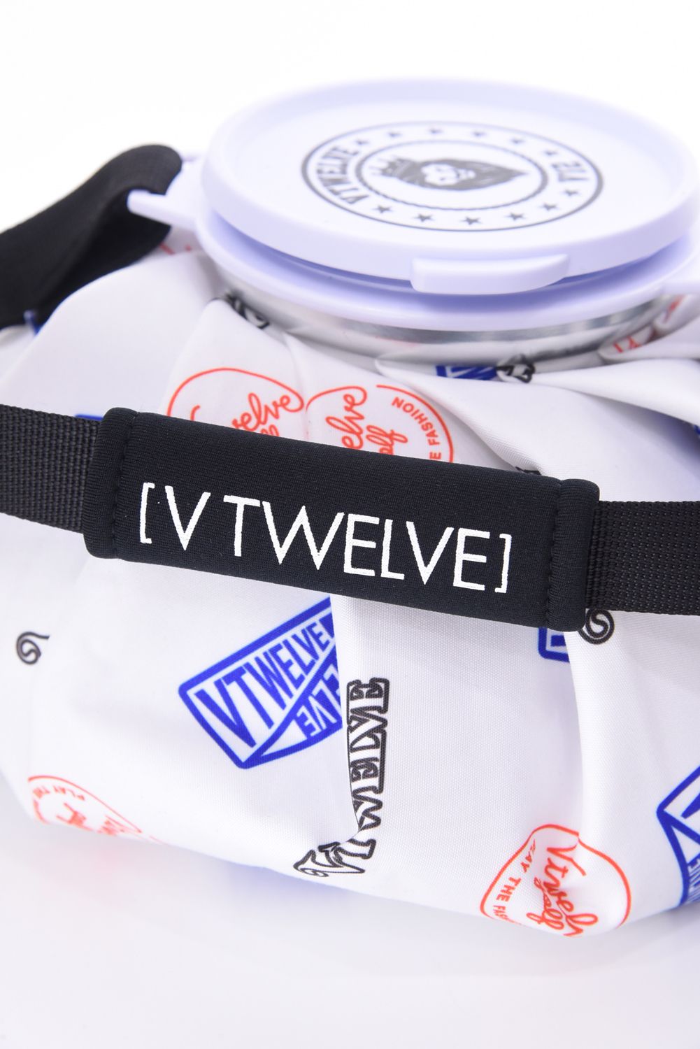【26SS】 MULTI LOGO ICE BAG / マルチロゴプリント アイスバッグ (ホワイト)
