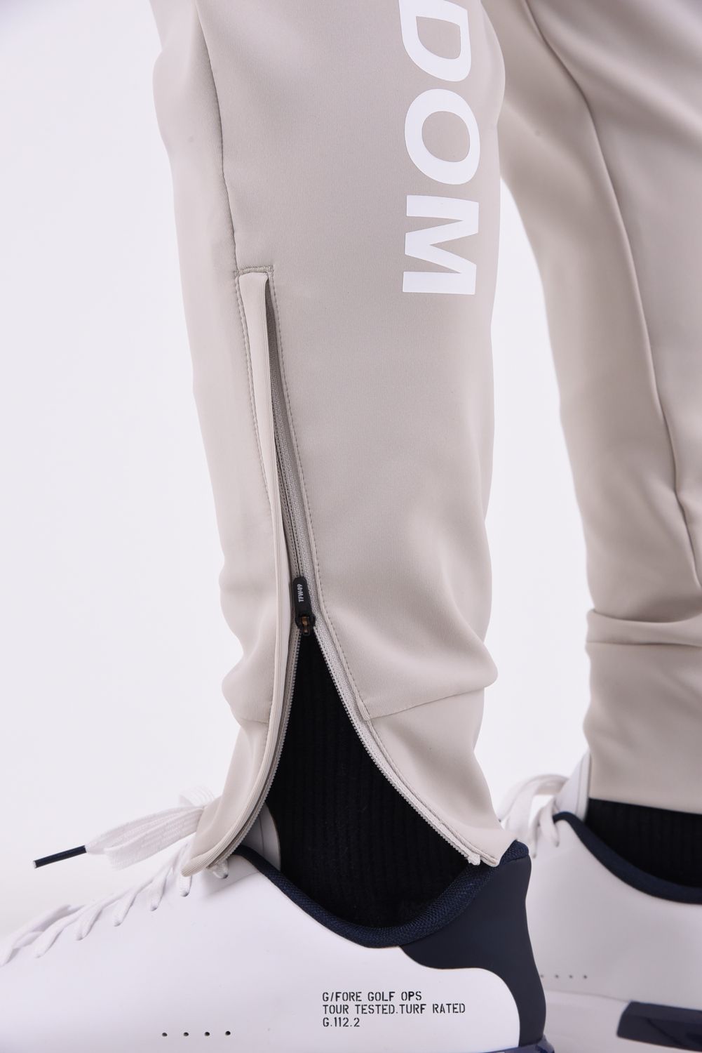 【26AW】 STRETCH HYBRID PANTS / ストレッチナイロン&ダンボールニット ロングパンツ (グレージュ/チャコール)