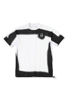 【2026AW 木村拓哉さん着用】 NOCTURNE MOCK NECK TEE / グラフィック モックネックTシャツ (ホワイト)（8月下旬入荷予定）