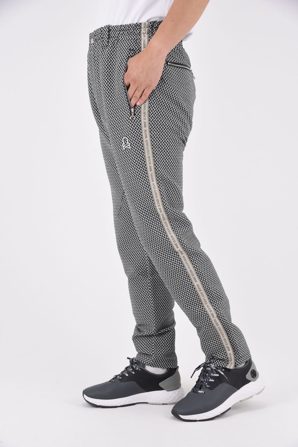 GARDA JERSEY PANTS / イントレチャートパターン ハイストレッチ ジャージーパンツ (ブラック)