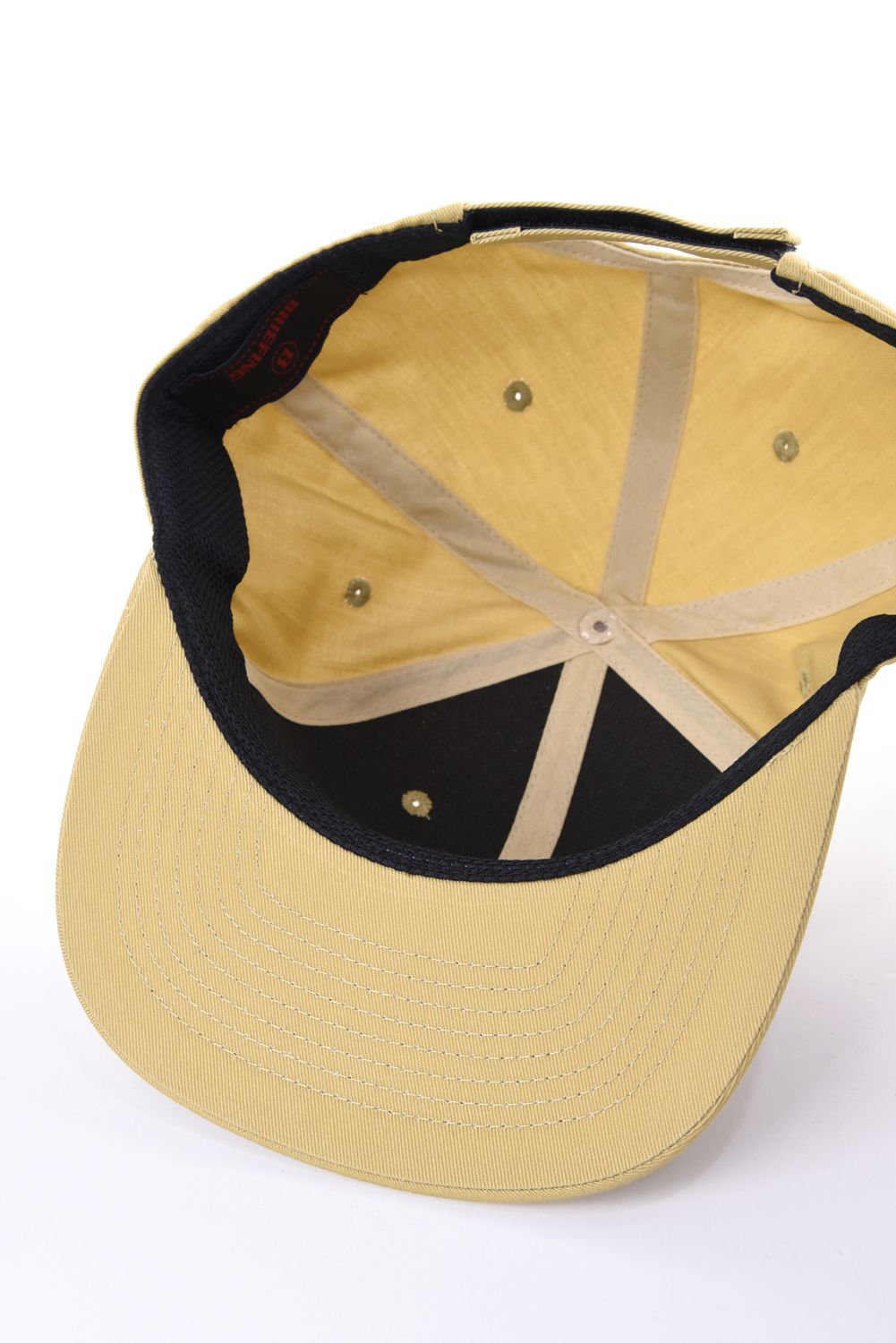 【26SS】 MEN’S BASIC FLAT VISOR CAP / ベーシック ブランドロゴ フラットキャップ (ベージュ)