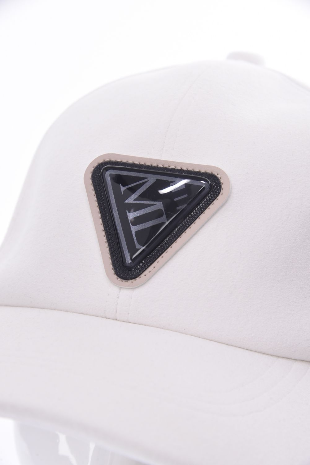 TRIANGLE EMBLEM CAP / トライアングル エンブレム ベースボールキャップ (ホワイト)