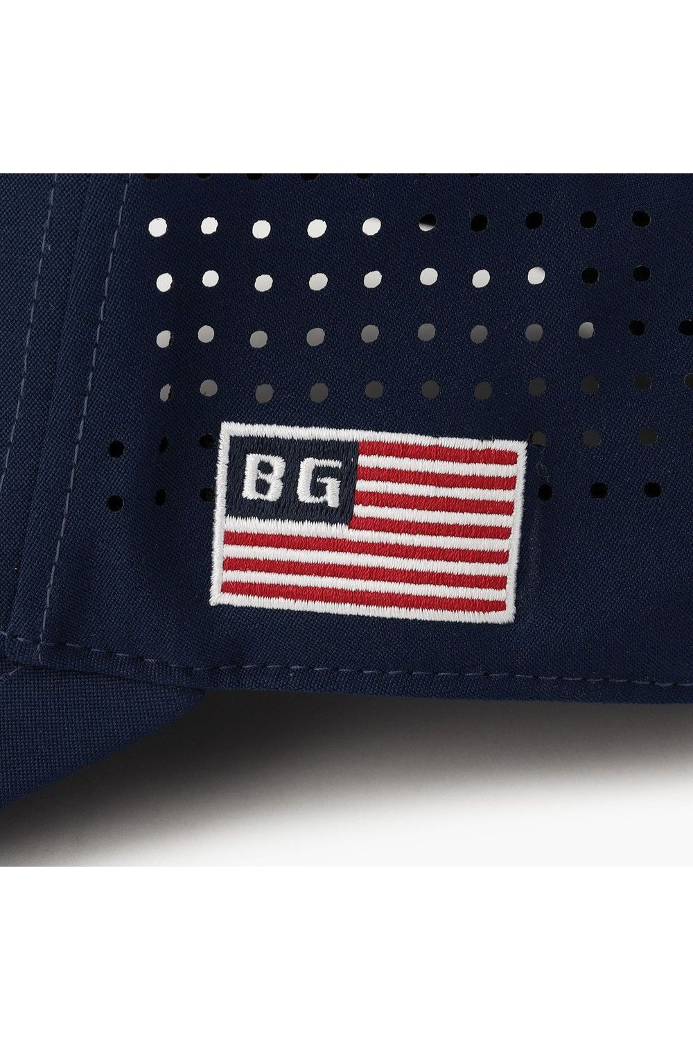 【26SS】 MEN’S PUNCHING MESH INITIAL CAP / イニシャルワッペン パンチングメッシュキャップ (ネイビー)