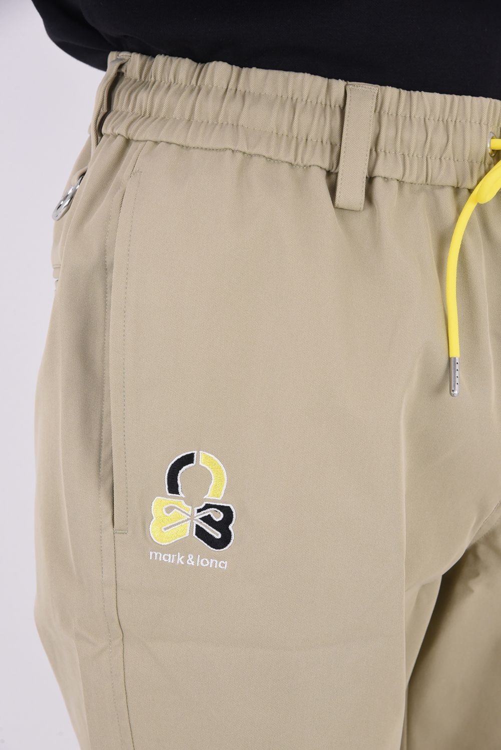 【26SS】 QUADRA PERFORMANCE TWILL GOLF SHORTS / ポリエステルツイル アイアンスカルロゴ刺繍 ショートパンツ (ベージュ)