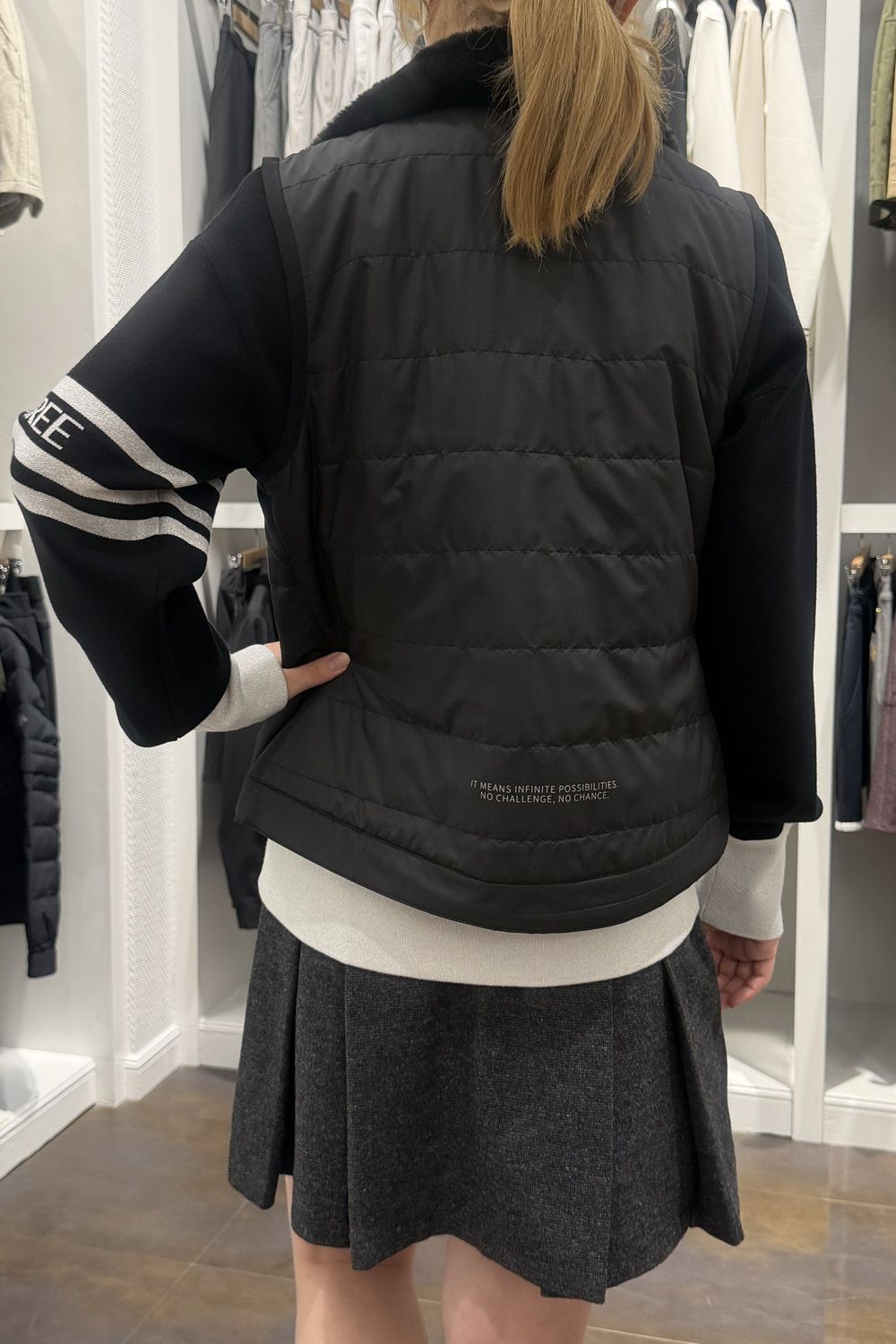 KI-XXX THREE Lady's Golf Styling 122801