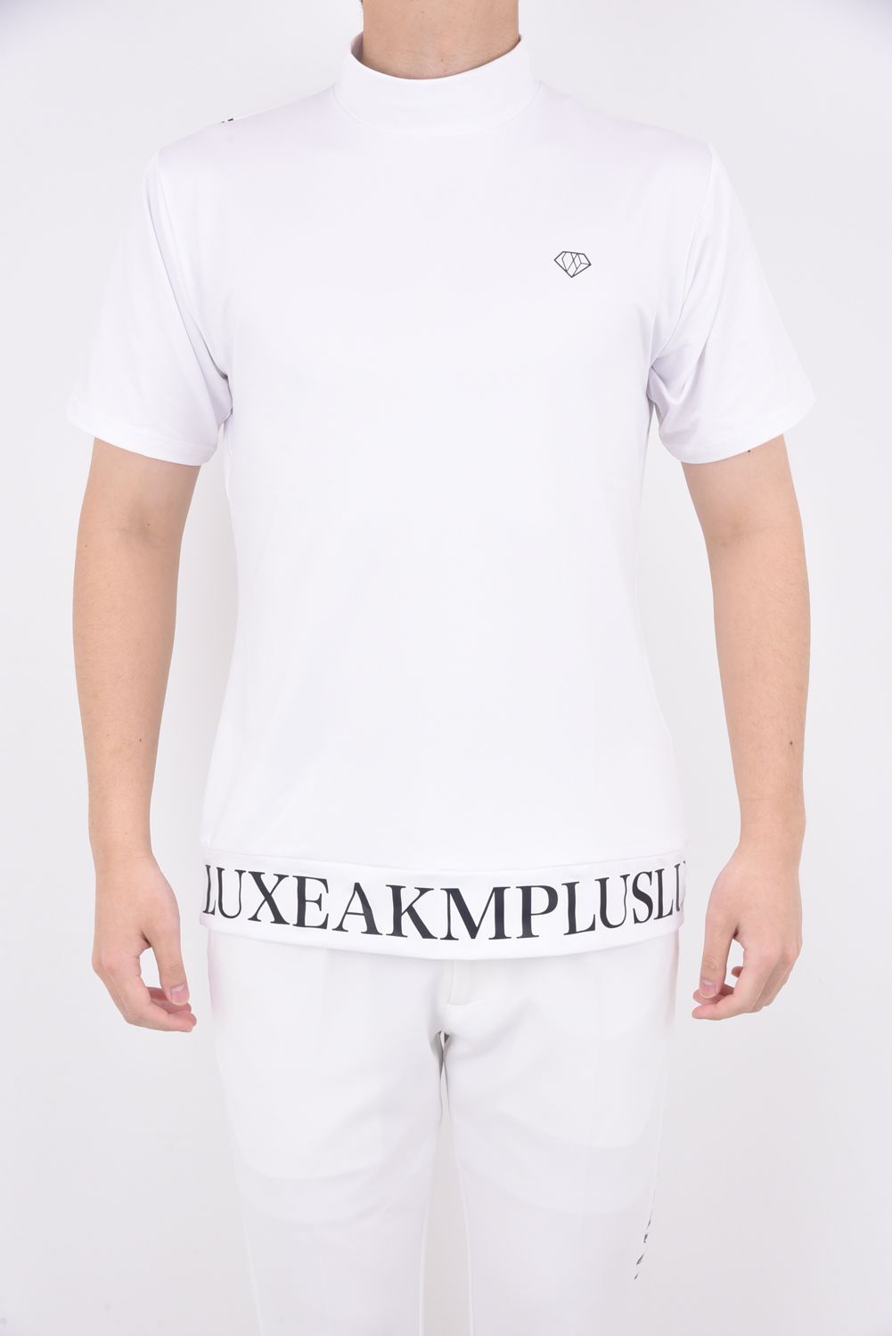 HANDWRITTEN LOGO MOCK NECK T-SHIRTS / カーシヴロゴ 半袖モックネック Tシャツ ホワイト