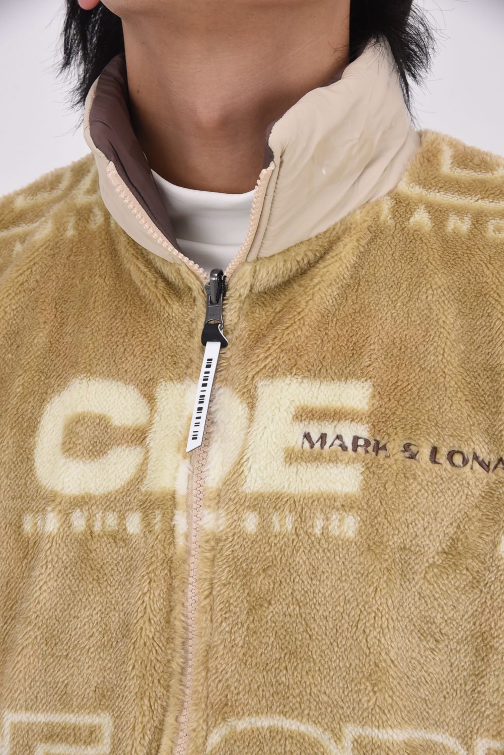 【25AW】【CDEシリーズ】 DSBJ / ナイロンタフタ ボアジャカード リバーシブル ジップブルゾン (ベージュ)