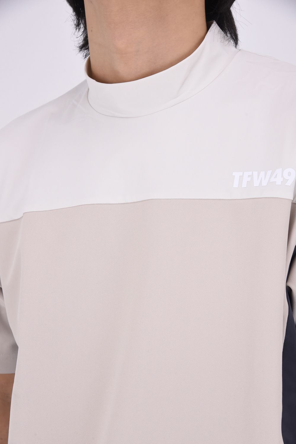 【26SS】 WIDE SHORT SLEEVE MOCKNECK / モックネックTシャツ (ベージュ)