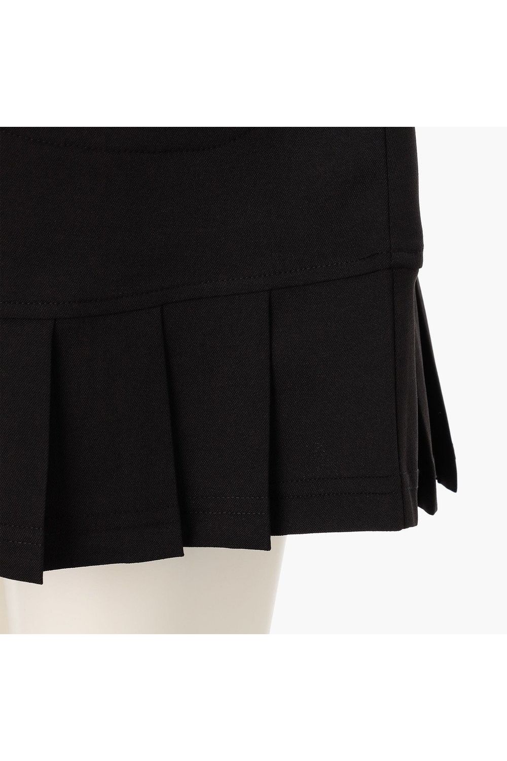 【26SS】【レディース】 WOMEN’S PLEATED NS DRESS / プリーツタイプ ノースリーブワンピース (ブラック)