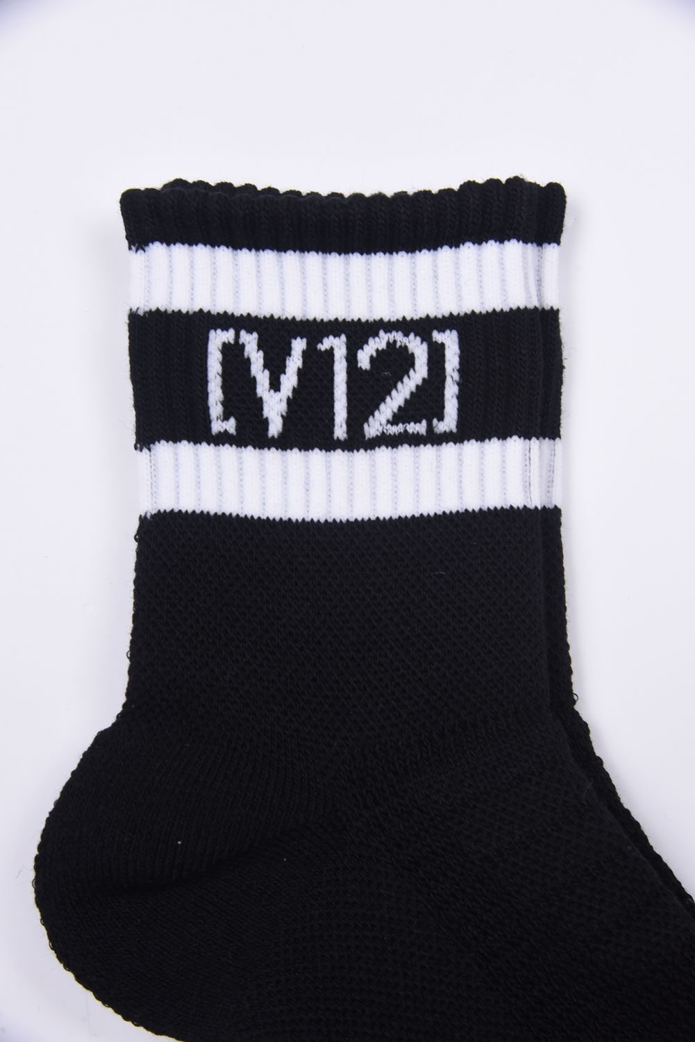 【26SS】【レディース】 VT LINE MID SOCKS WM / ブランドロゴジャカード ライン ミドルソックス (ブラック)