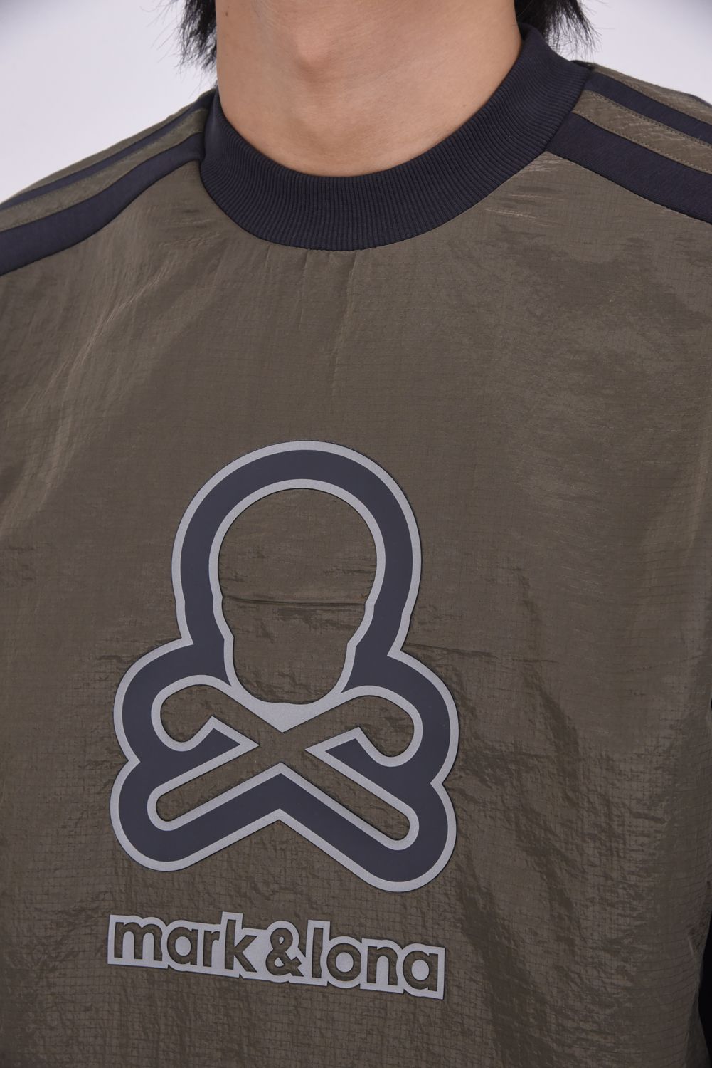 【2025AW】 EVER PERFORMANCE PULLOVER / ダンボールニット 裏起毛 リフレクタープリント クルーネックプルオーバー (チャコール)