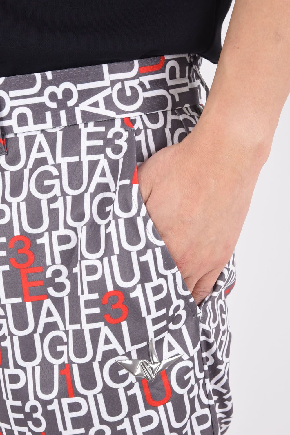 1PIU1UGUALE3 LOGO SHORT PANTS / ブランドロゴ ベーシック ショートパンツ (グレー)