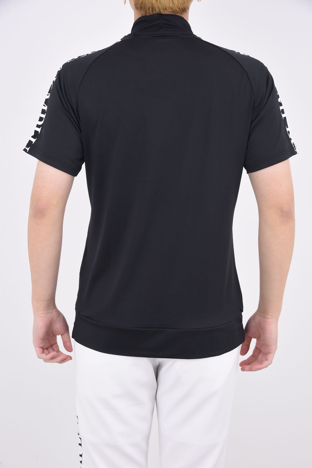 LINE LOGO MOCK NECK T-SHIRTS / ラインロゴ 半袖モックネック Tシャツ (ブラック)