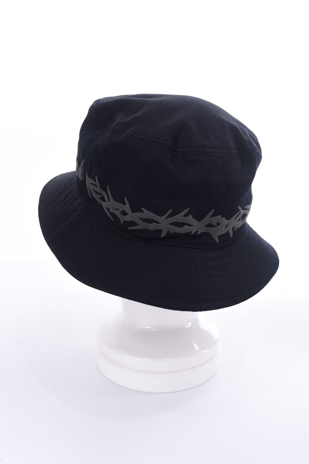 CROWN OF THORNS BUCKET HAT / 荊冠モチーフ刺繍 バケットハット （ブラック）
