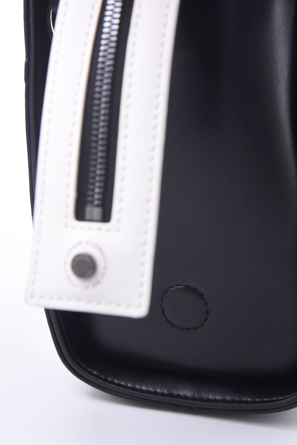 ETERNAL QUILTED BOX BAG / シンセティックレザー サークルスカル キルティング カートバッグ (ブラック)