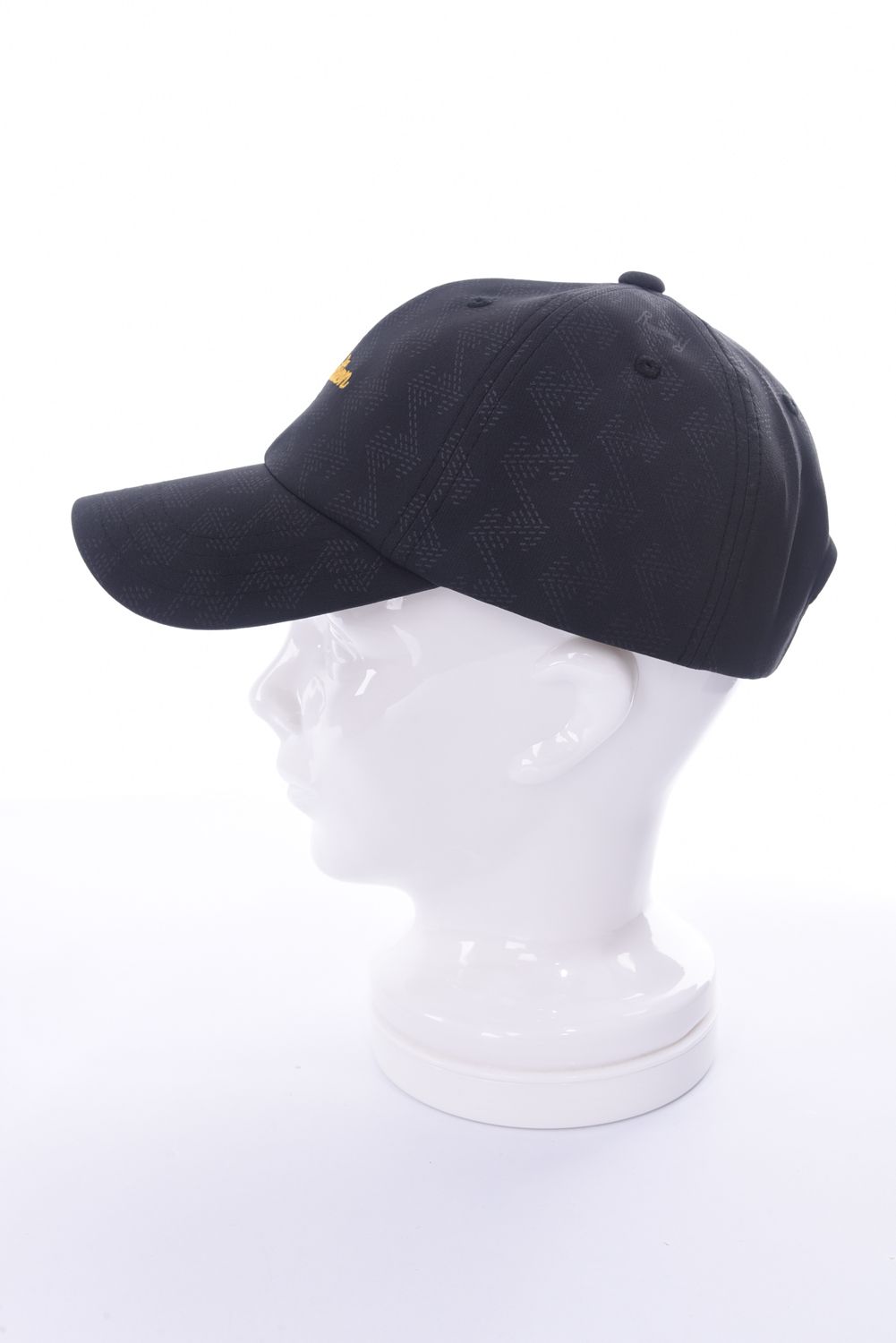 GM EMBOSS CAP / GMロゴ エンボス キャップ (ブラック)