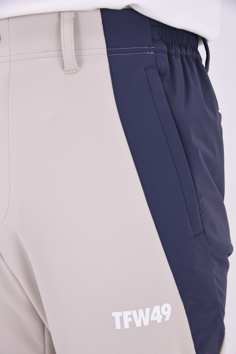 【26AW】 STRETCH HYBRID PANTS / ストレッチナイロン&ダンボールニット ロングパンツ (グレージュ/チャコール)