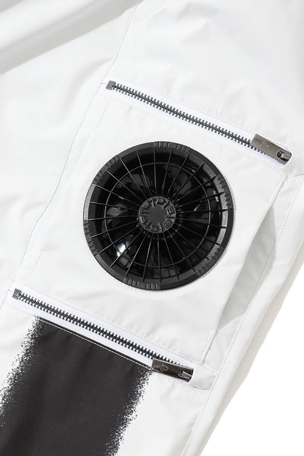 【26AW】 MERCURY COOLING FAN PANTS / モノトーン サイドロゴ 空調ファン搭載ロングパンツ (ホワイト)