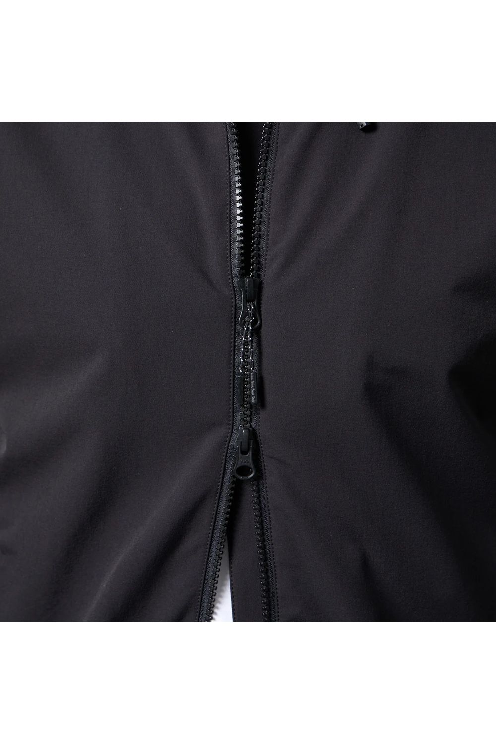 【26AW】 SHELL PARKA / CORDURA®ファブリック シェルパーカー (ブラック)