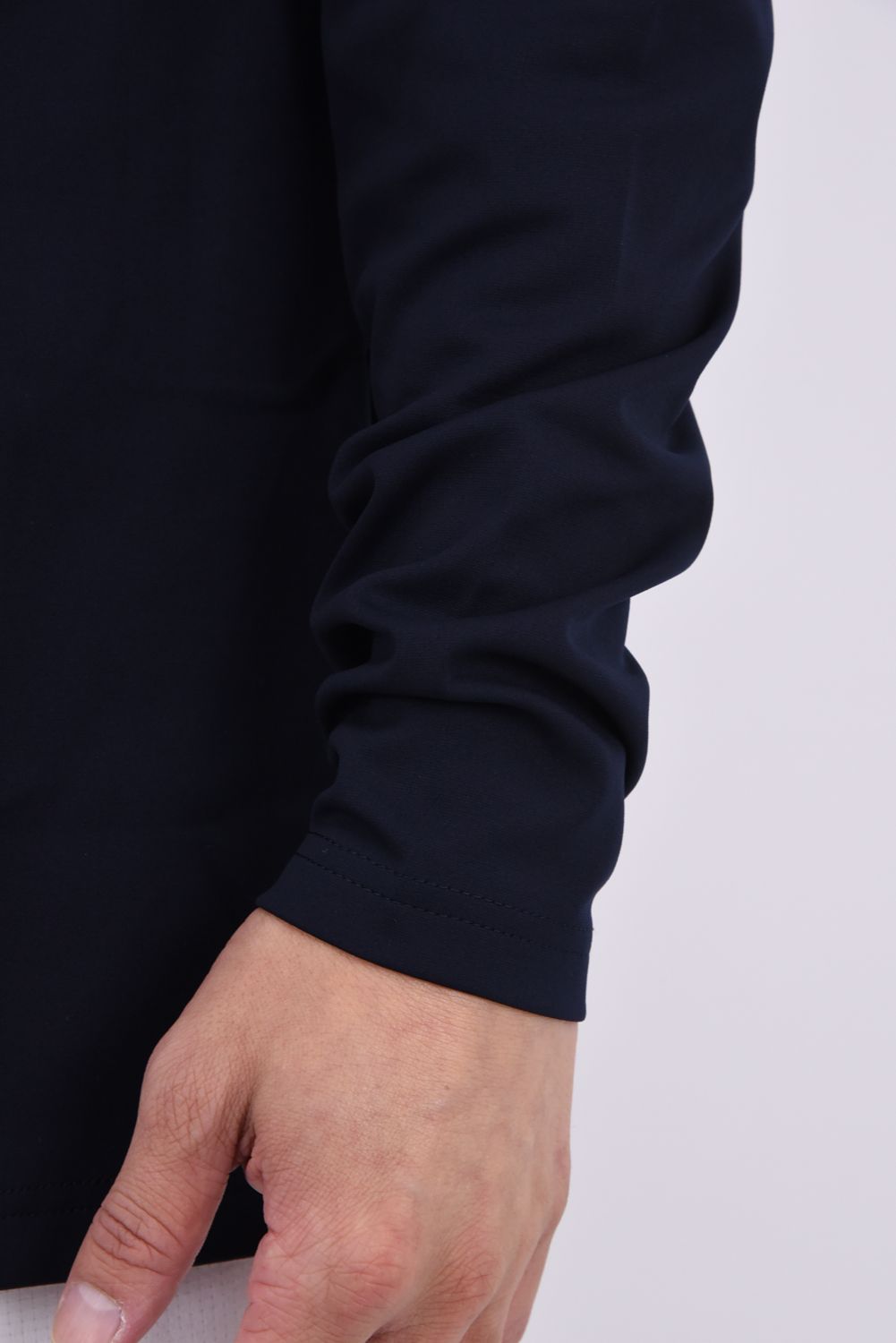 【26AW】 MEN’S TOUR LS HIGHNECK / ベーシック ブランドロゴ 長袖モックネックTシャツ (ネイビー)