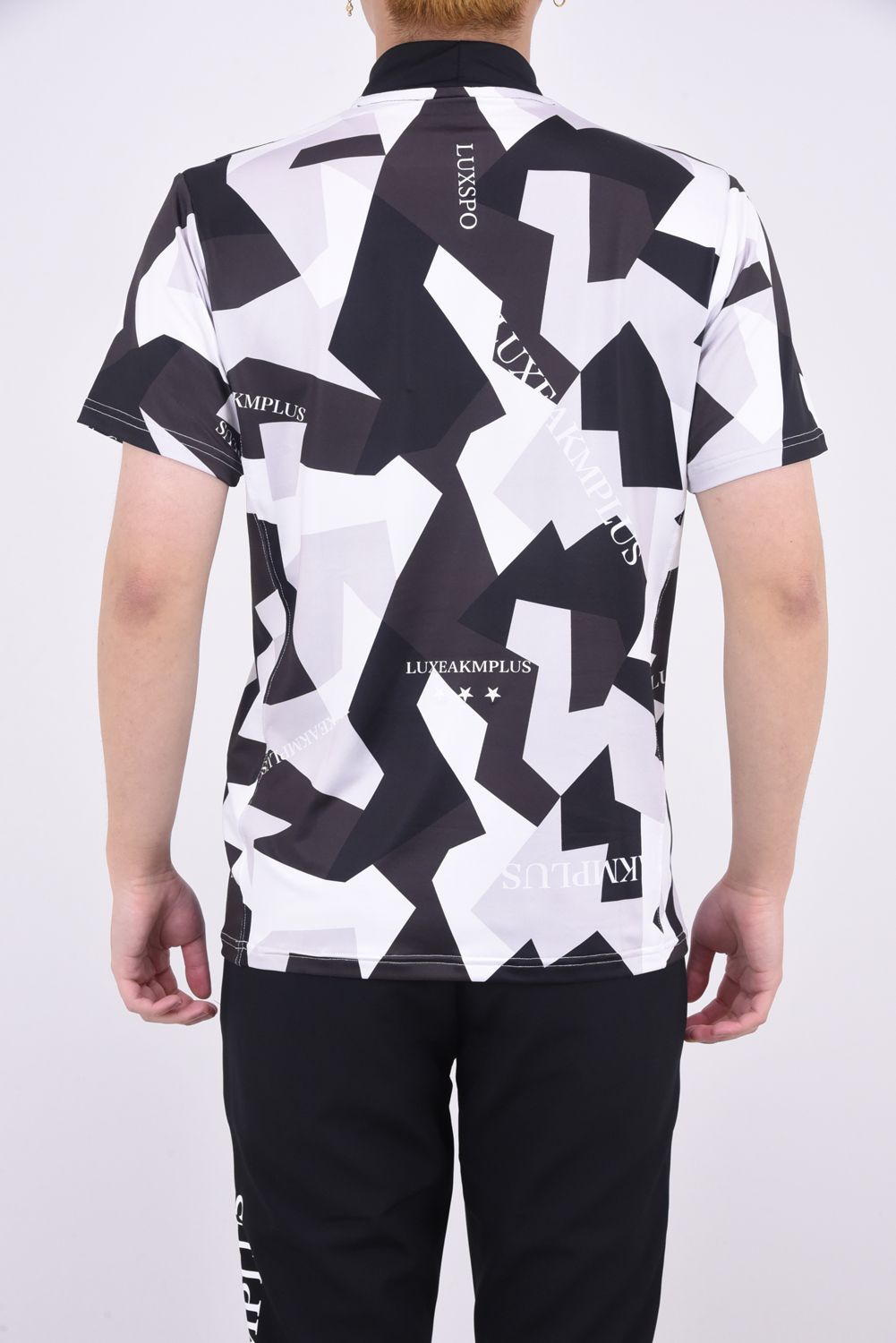BASIC LOGO MOCK NECK T-SHIRTS / フロントロゴ モックネック Tシャツ ホワイトカモ