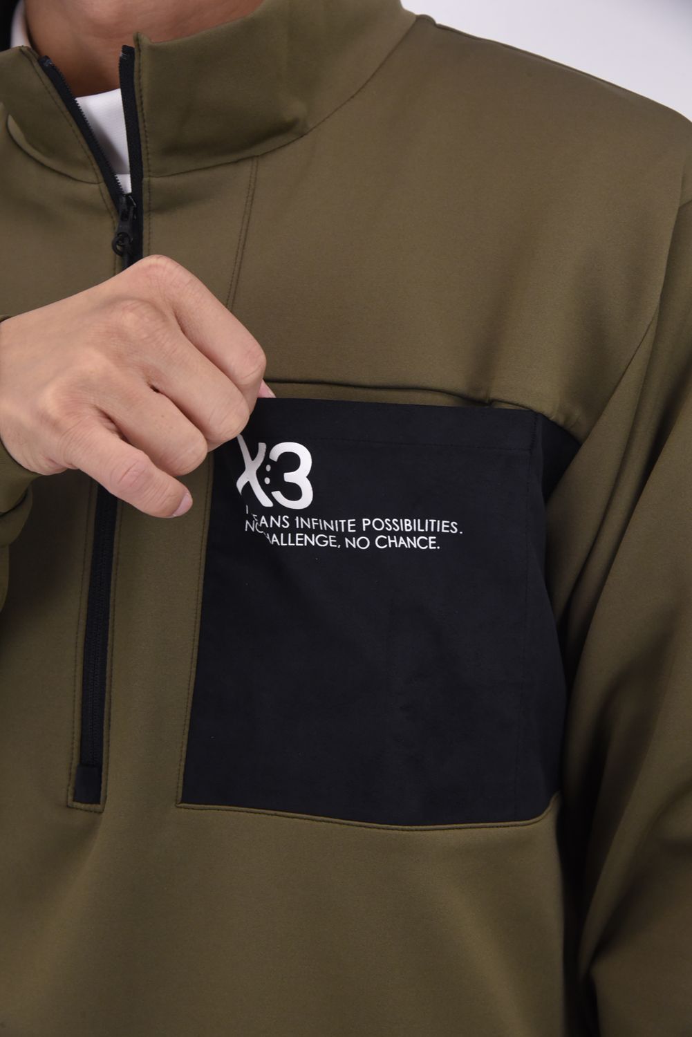 【25AW】 HALF ZIP POCKET HIGH NECK / ハーフジップ ポケット ハイネック (カーキ)