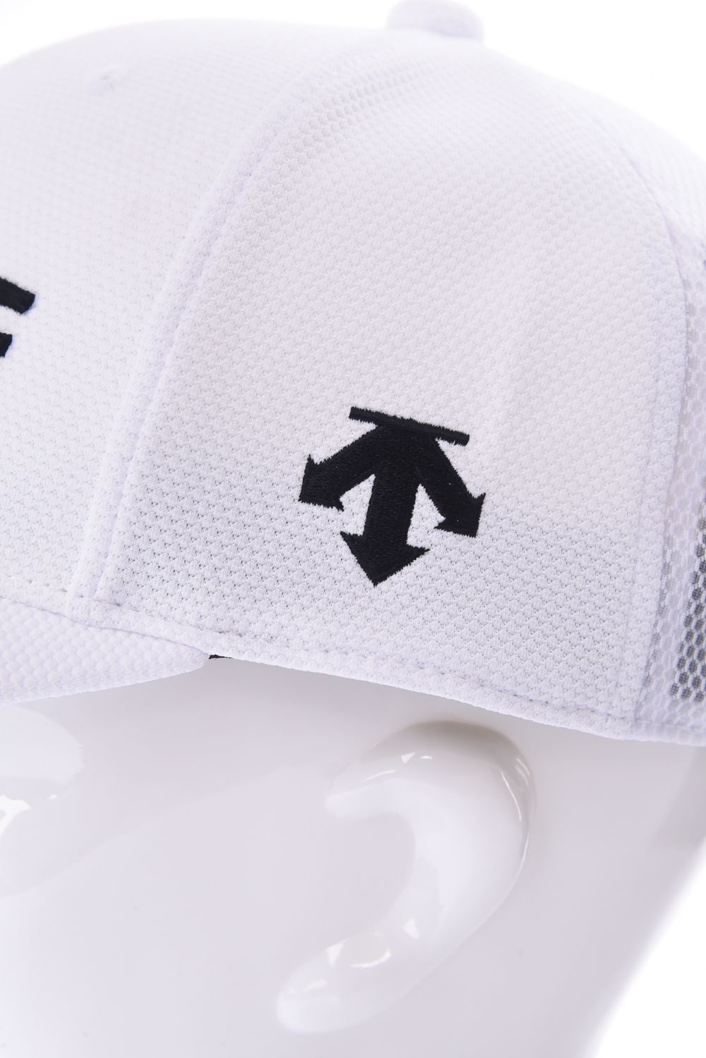 DESCENTE GOLF ザンダー・シャウフェレ着用 g-arc collection