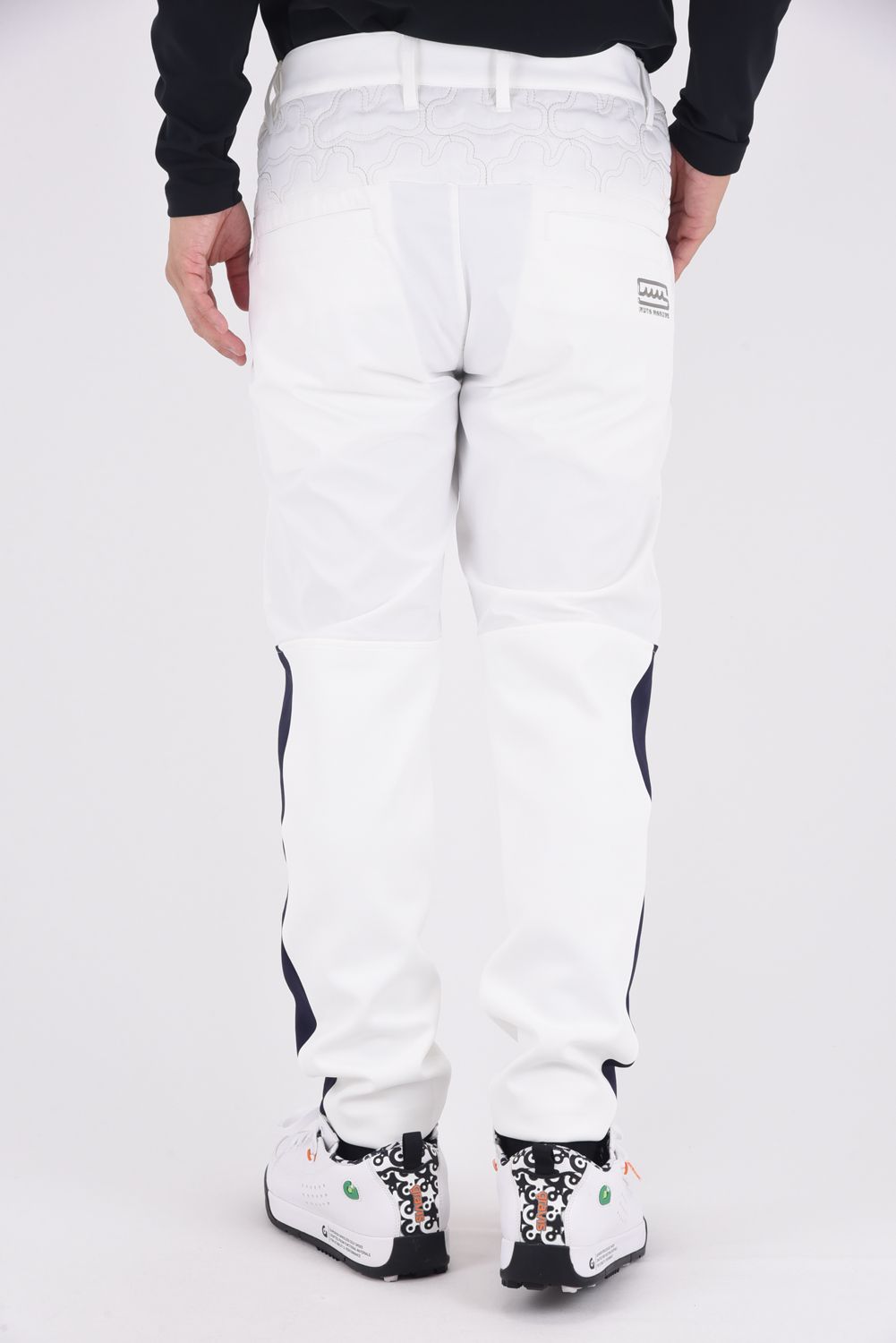 【25AW】 GEOMETRIC WAVE QUILTING PANTS / ジオメトリックウェーブ ハイブリッドキルティングパンツ (ホワイト)