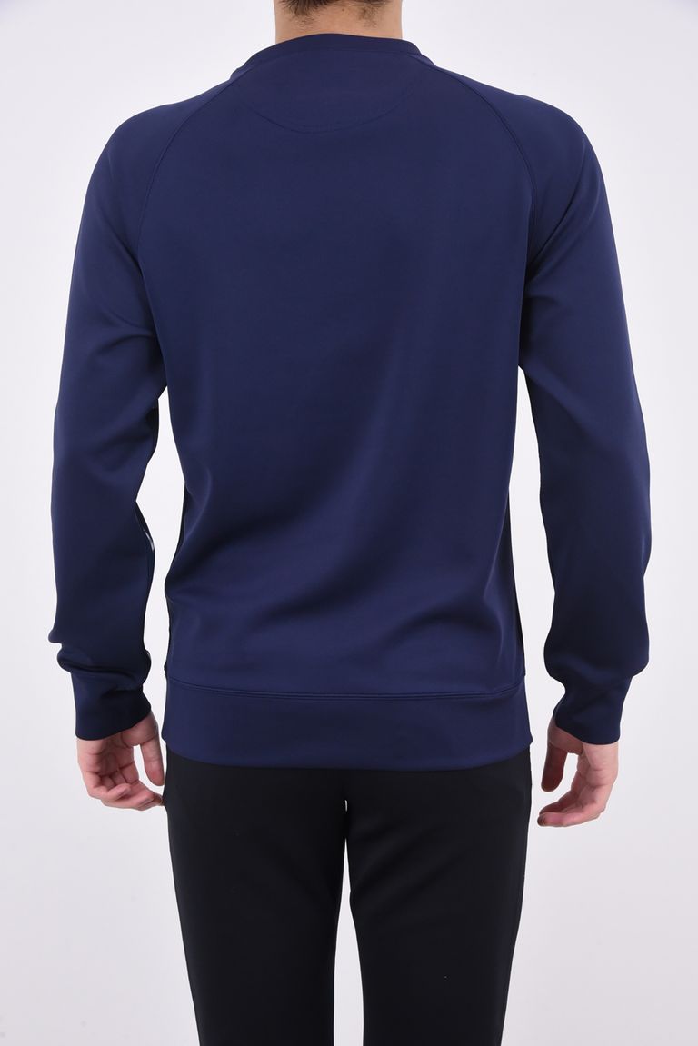 9e6hgWuJAQ5h.jpg?width=768