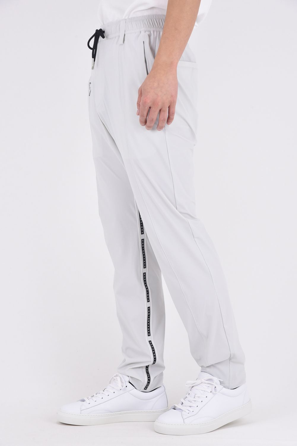 【26SS】【CODE COLLECTION】 THPT / ストレッチナイロンタフタ ジャカードテープ テーパードパンツ (ライトグレー)