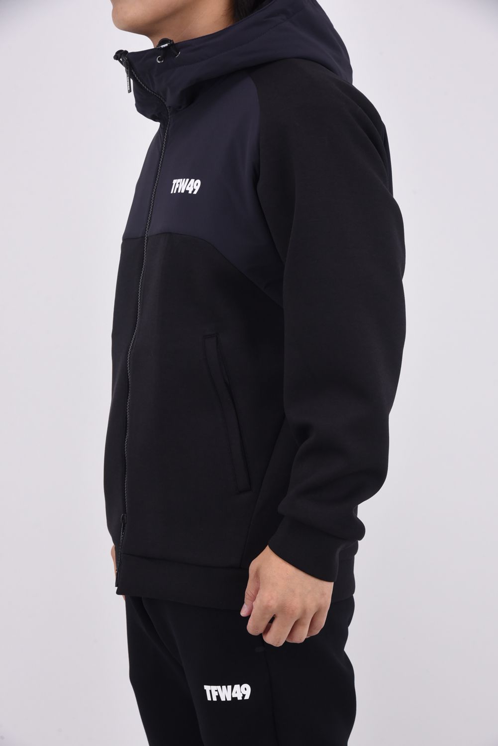 【25AW】 CARDBOARD MATERIAL FULL ZIP HOODIE / ダンボール素材 フルジップパーカー (ブラック)