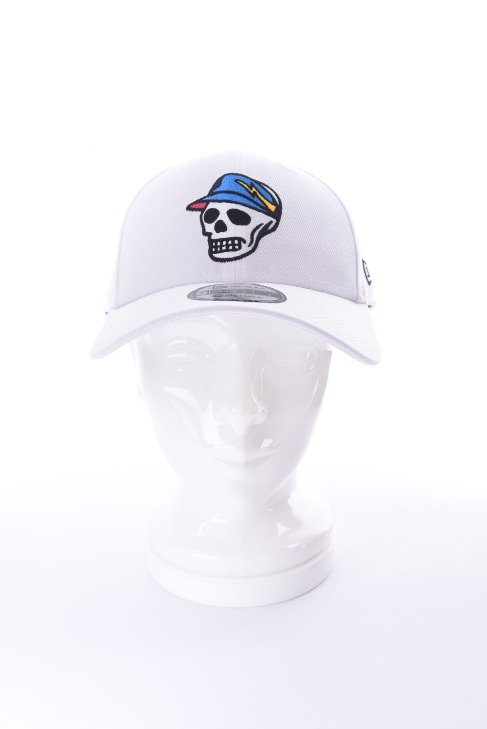 【26SS】 DVG NEWERA SKULL CAP / スカル刺繡 ベースボールキャップ (ホワイト)