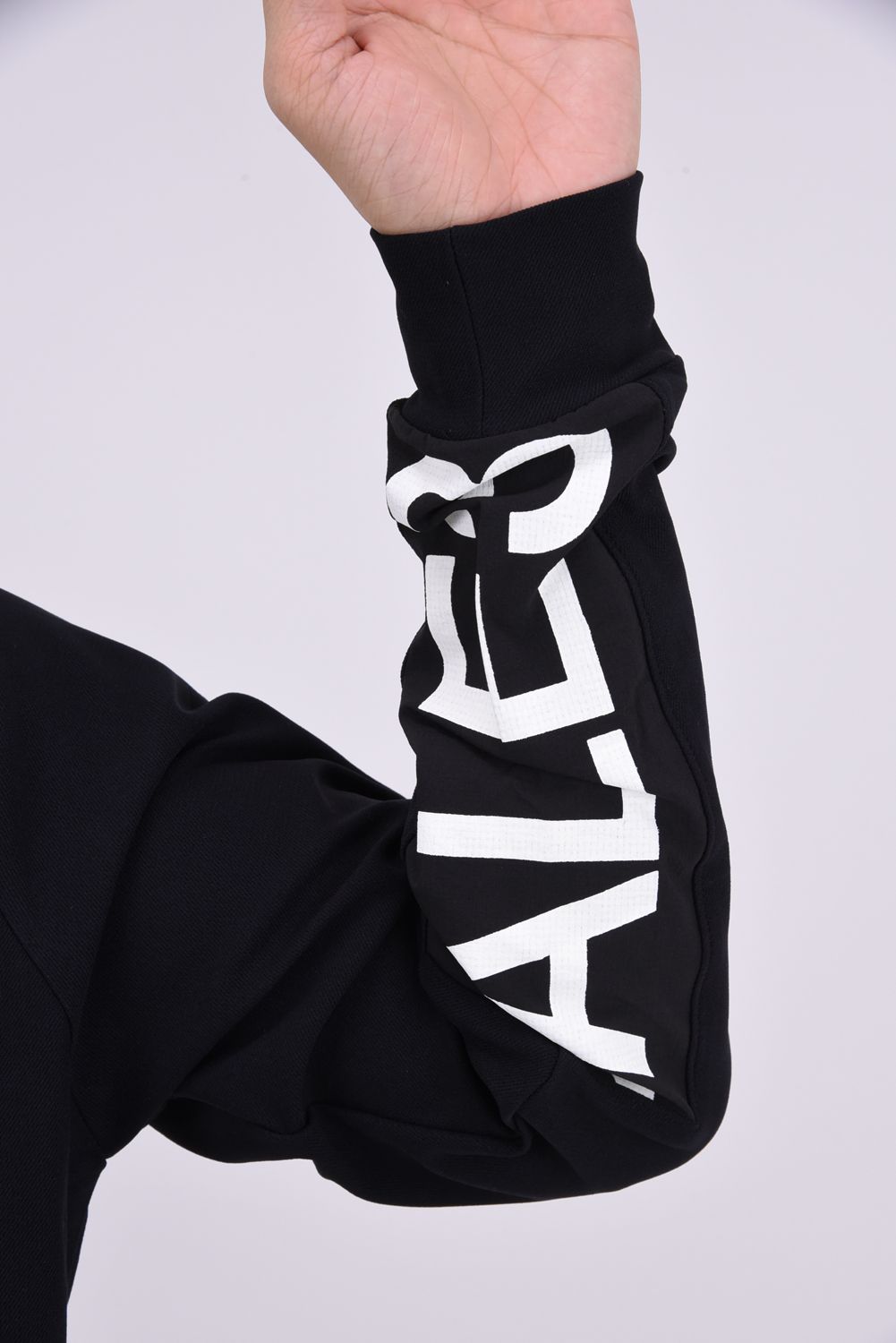 【26AW】 Sleeve LogoLong Sleeve Polo / スリーブロゴ 長袖ポロシャツ (ブラック)