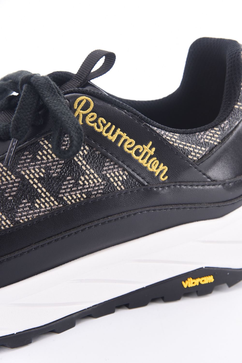 THRUSH (スラッシュ) ゴルフシューズ / スパイクレス ゴルフシューズ (ブラック)