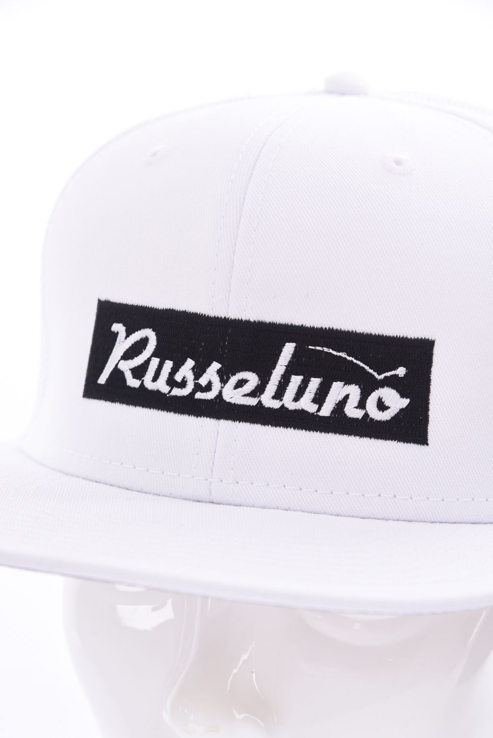 RUSSELUNO - BOX LOGO MESH CAP / BOXロゴ刺繍 メッシュ ベースボールキャップ (ホワイト) | GOSSIP GOLF