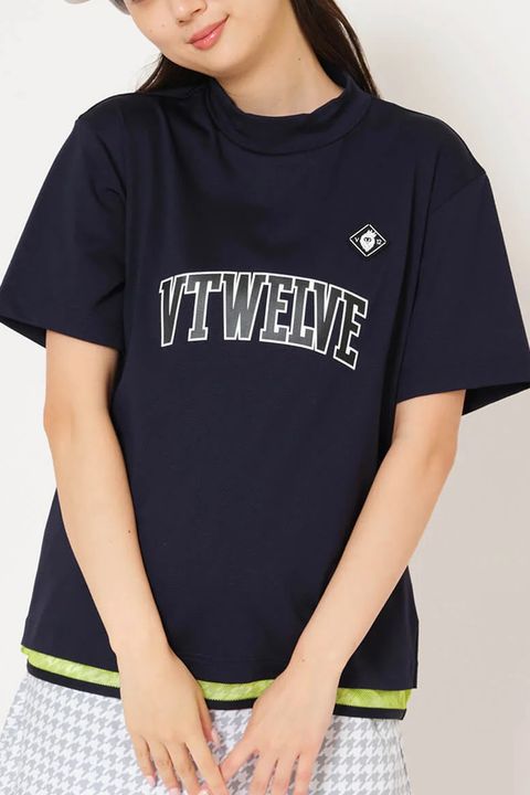 【26SS】【レディース】 SNEAK MOCK / ブランドロゴ ネオンカラーライン モックネックTシャツ (ネイビー)