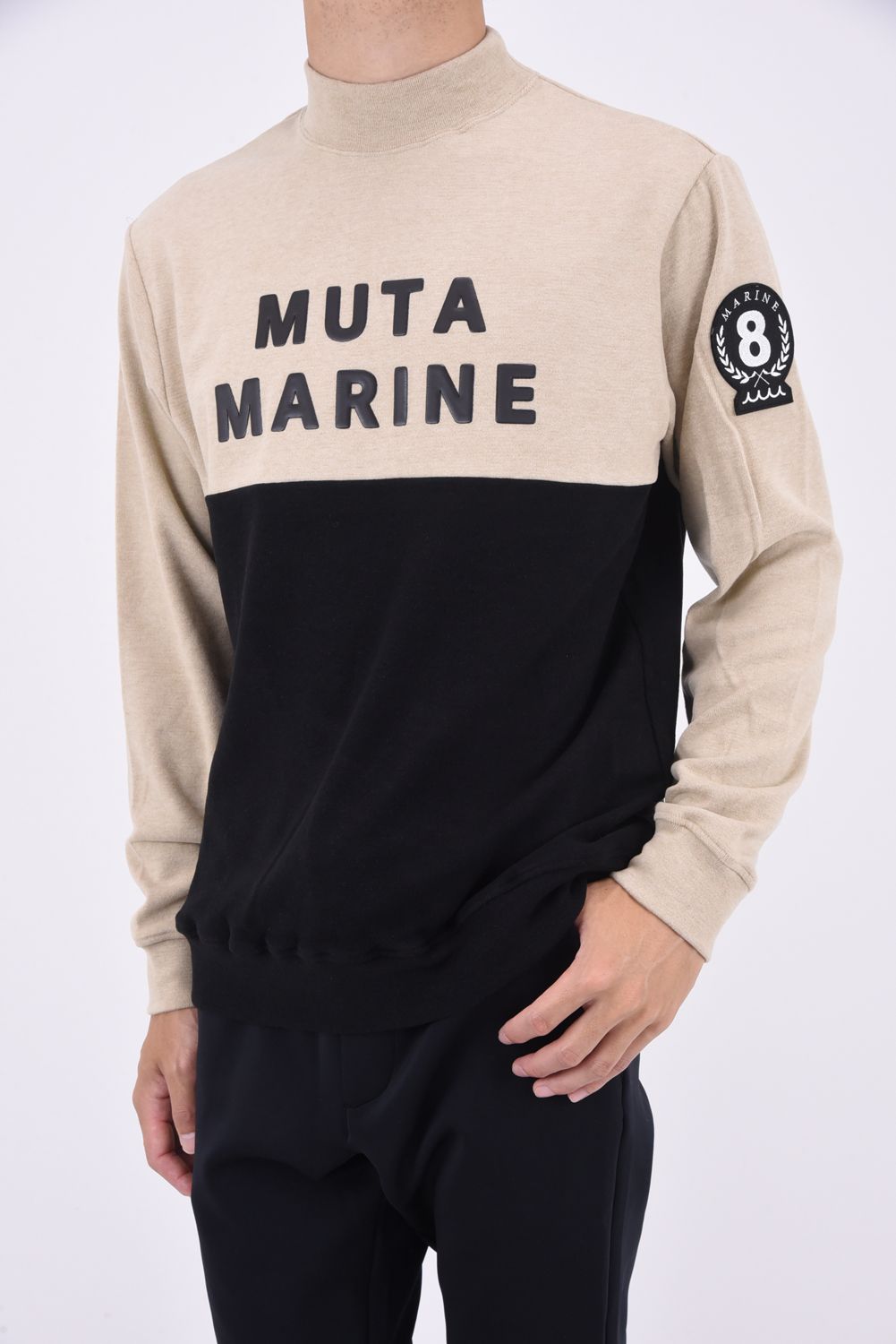 muta - LOGO MOCK NECK / ライトニット バイカラー モックネックプル