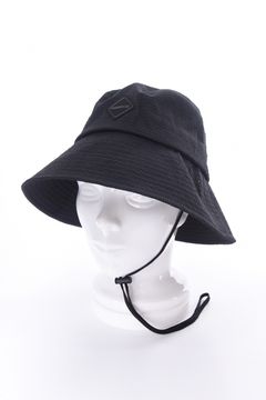 【26SS】【レディース】 WOMEN'S SEERSUCKER CORD STRAP WIDE HAT / シアサッカー コードストラップ付き バケットハット (ブラック)