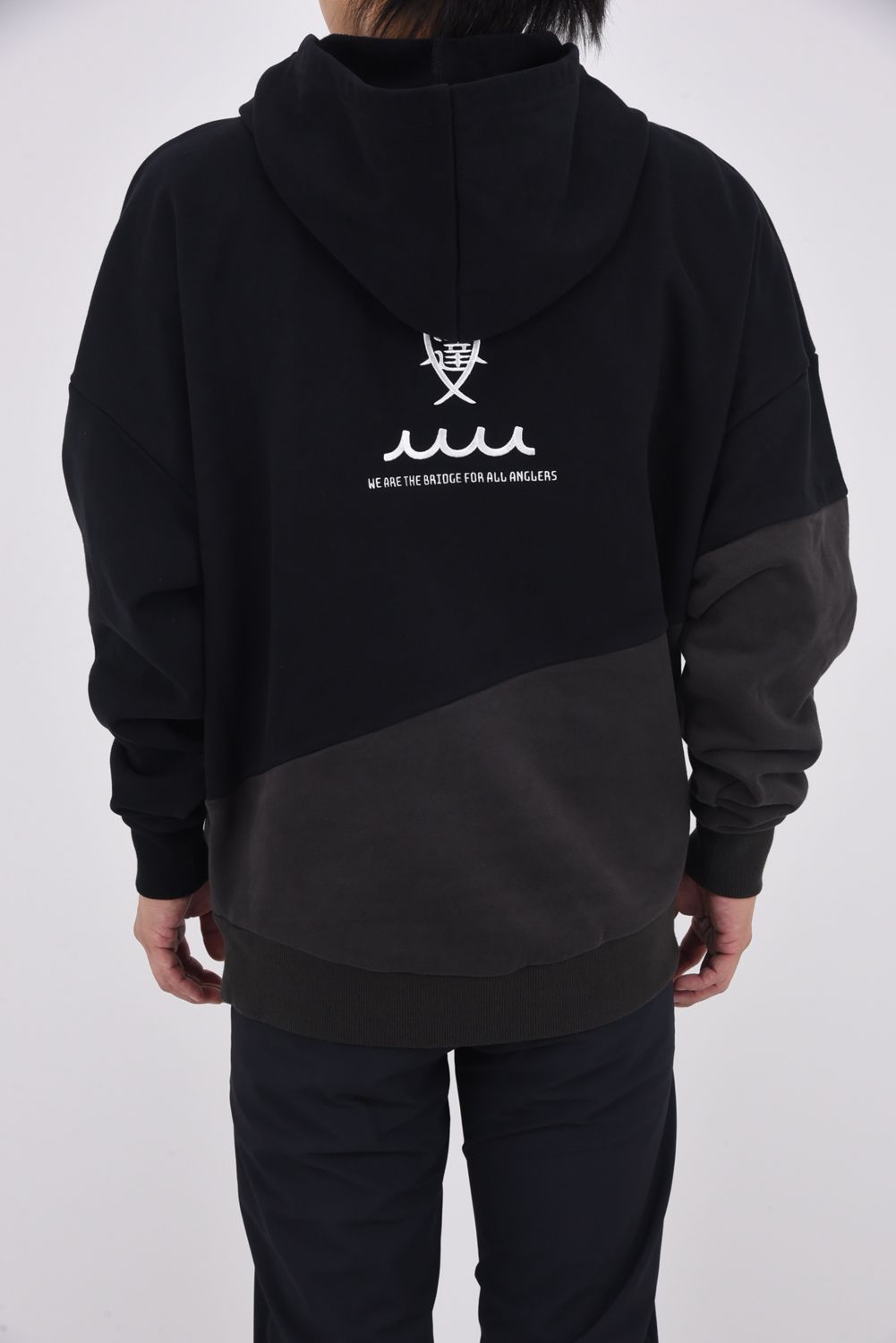 【25AW】【ユニセックス】 BIG PULLOVER HOODIE (MMF) / 夢達 ビッグシルエット バイカラー プルオーバーパーカー (ブラック)
