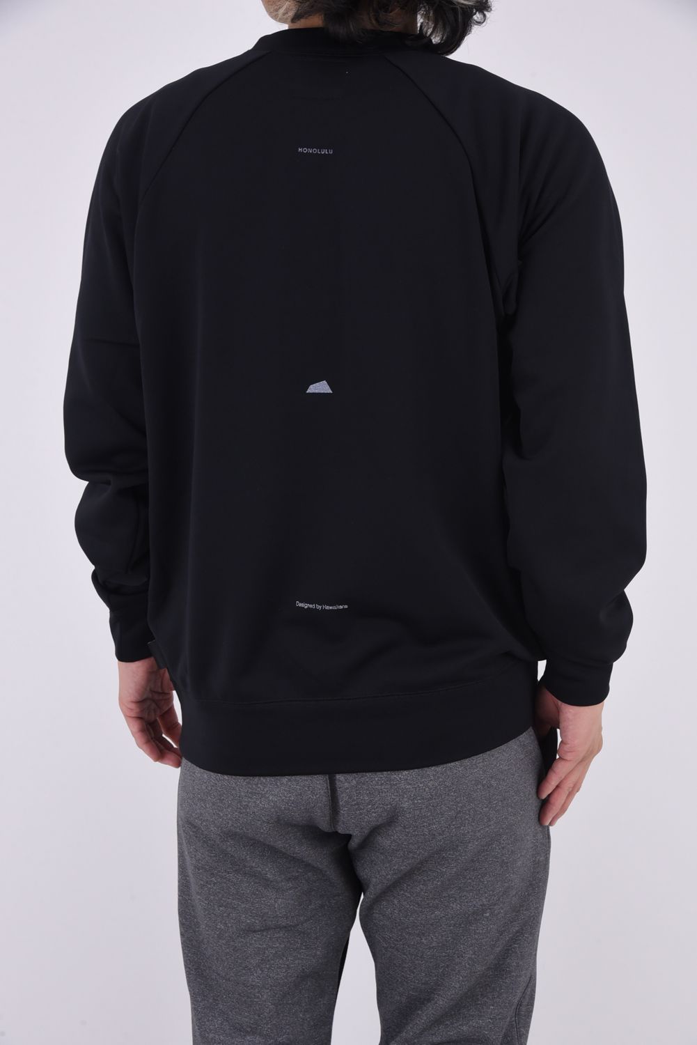 Ikaika Fleece Crewneck / 裏起毛フリース スタンプロゴ クルーネックスウェット (ブラック)