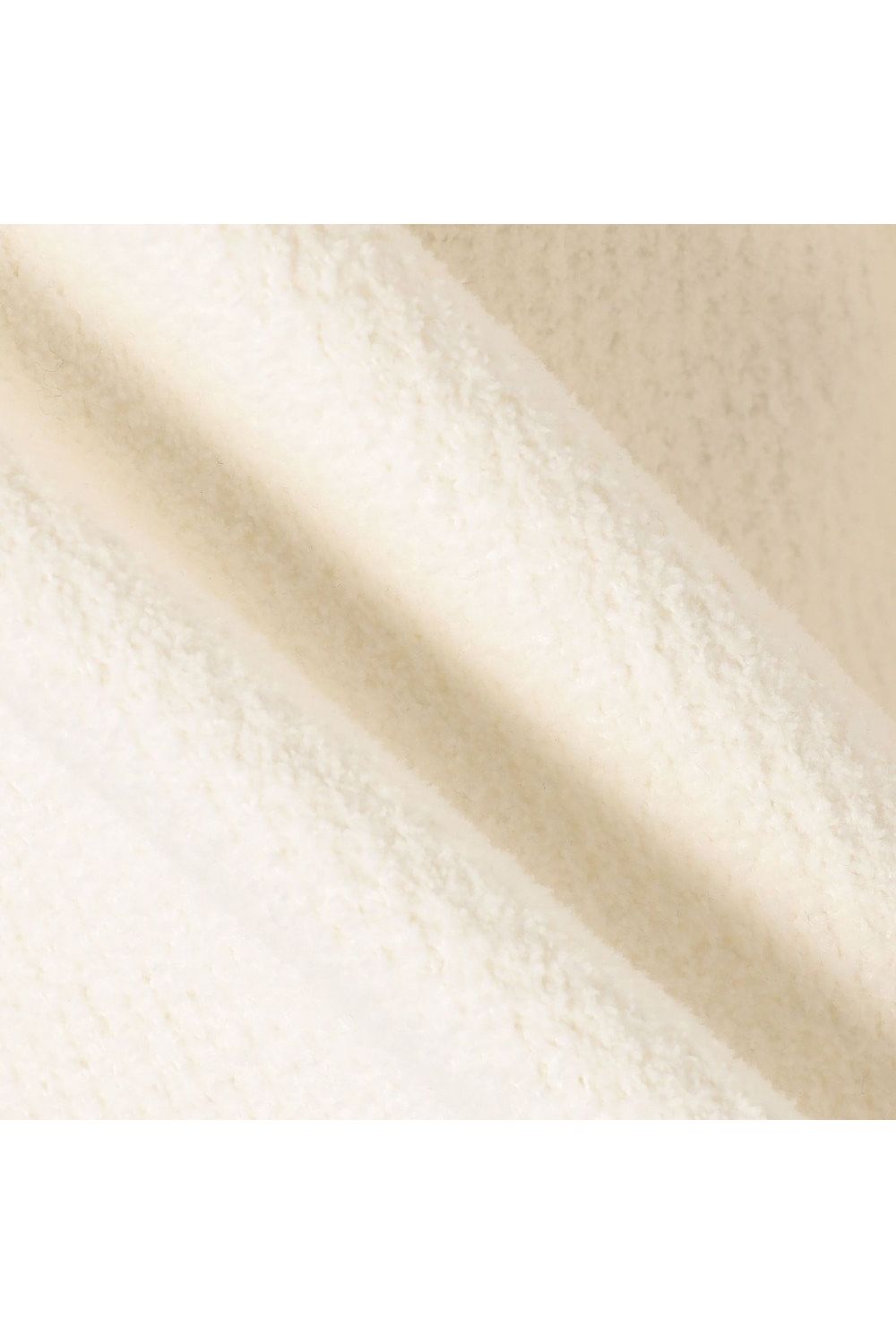 【26AW】 MEN’S AIRY YARN KNIT CREWNECK / エアリーファブリック ブランドロゴ クルーネックニット (ホワイト)