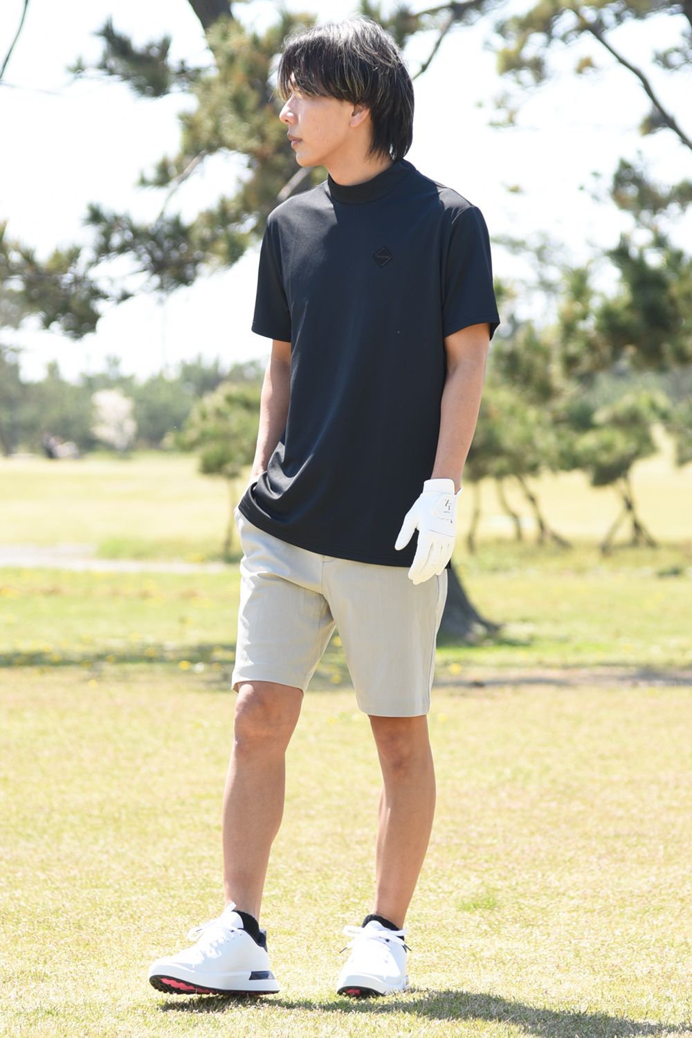 【BRIEFING GOLF】 ブラックの別注モックを使用したスタイリング