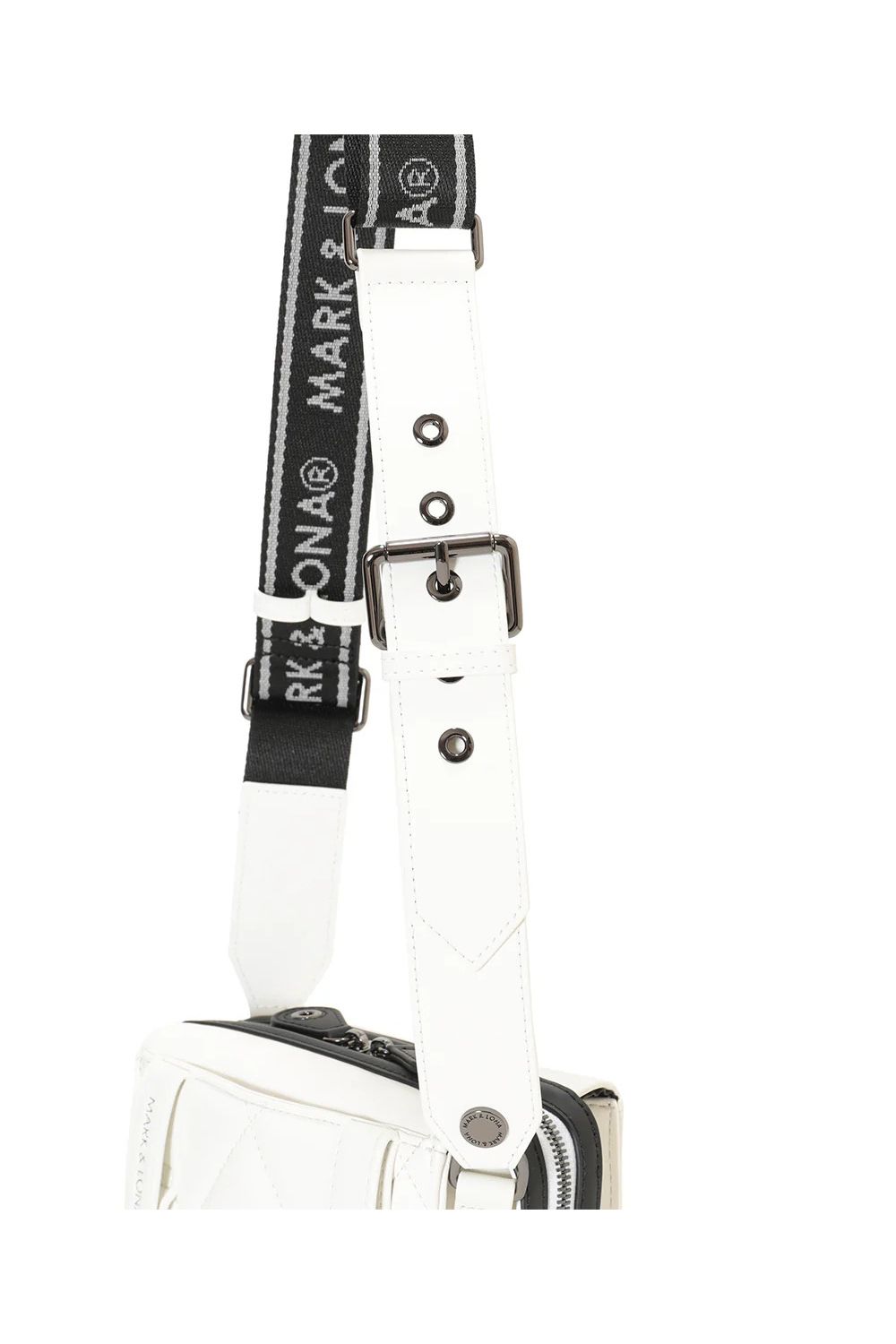 ETERNAL QUILTED 2-WAY BELT BAG / シンセティックレザー サークルスカル キルティング 2WAYウエストポーチ (ホワイト)