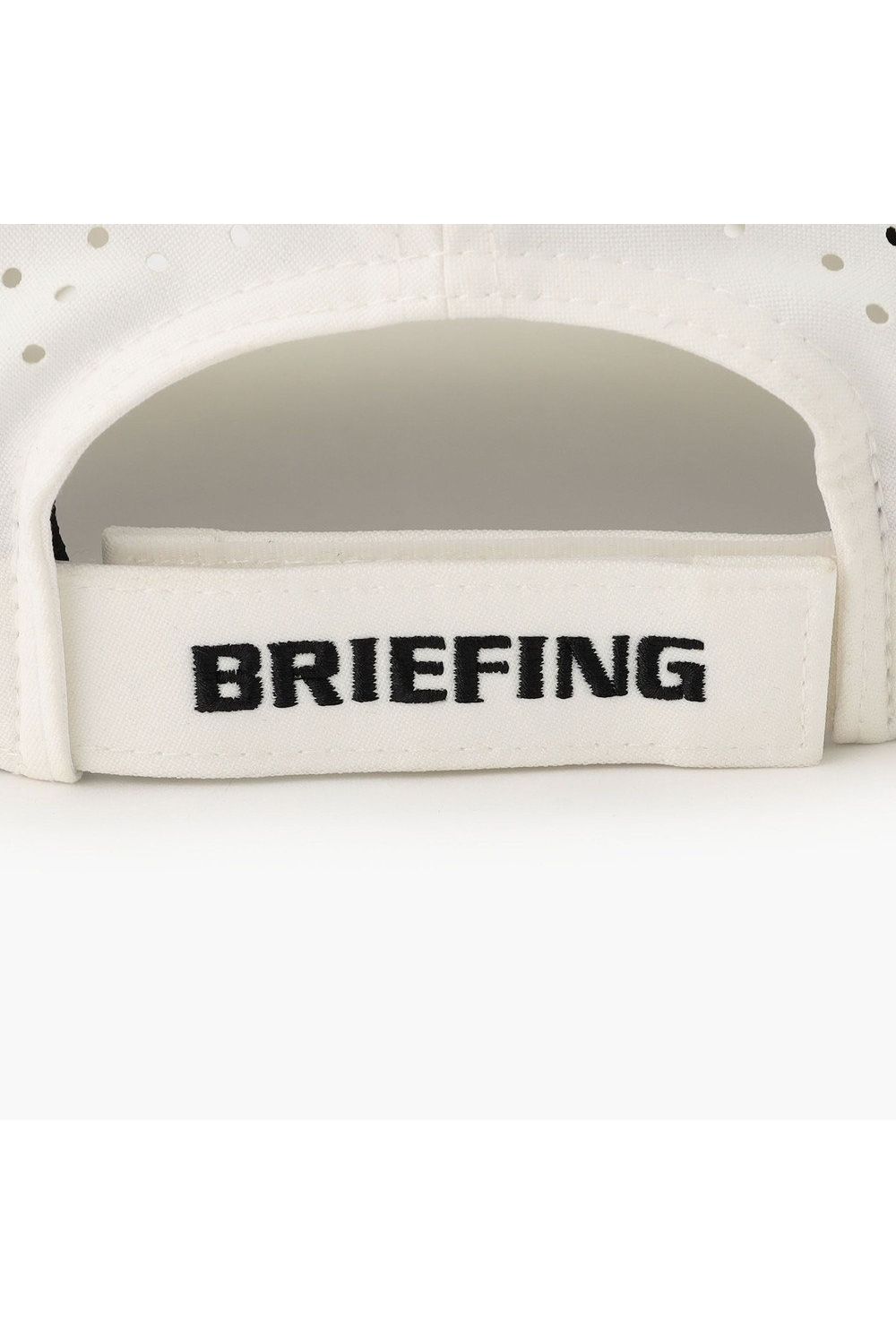 【26SS】 MEN’S PUNCHING MESH INITIAL CAP / イニシャルワッペン パンチングメッシュキャップ (ホワイト)