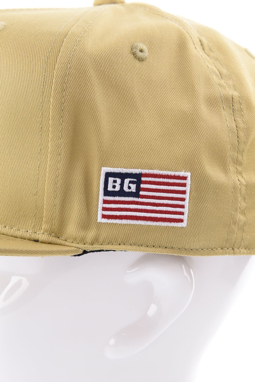 【26SS】 MEN’S BASIC FLAT VISOR CAP / ベーシック ブランドロゴ フラットキャップ (ベージュ)