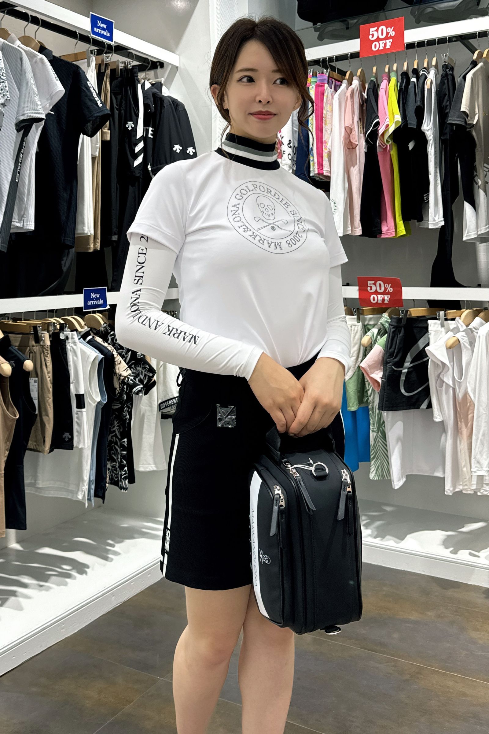 【MARK＆LONA】高機能モックネックTシャツ！