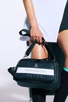 【MARK＆LONA】高機能モックネックTシャツ！