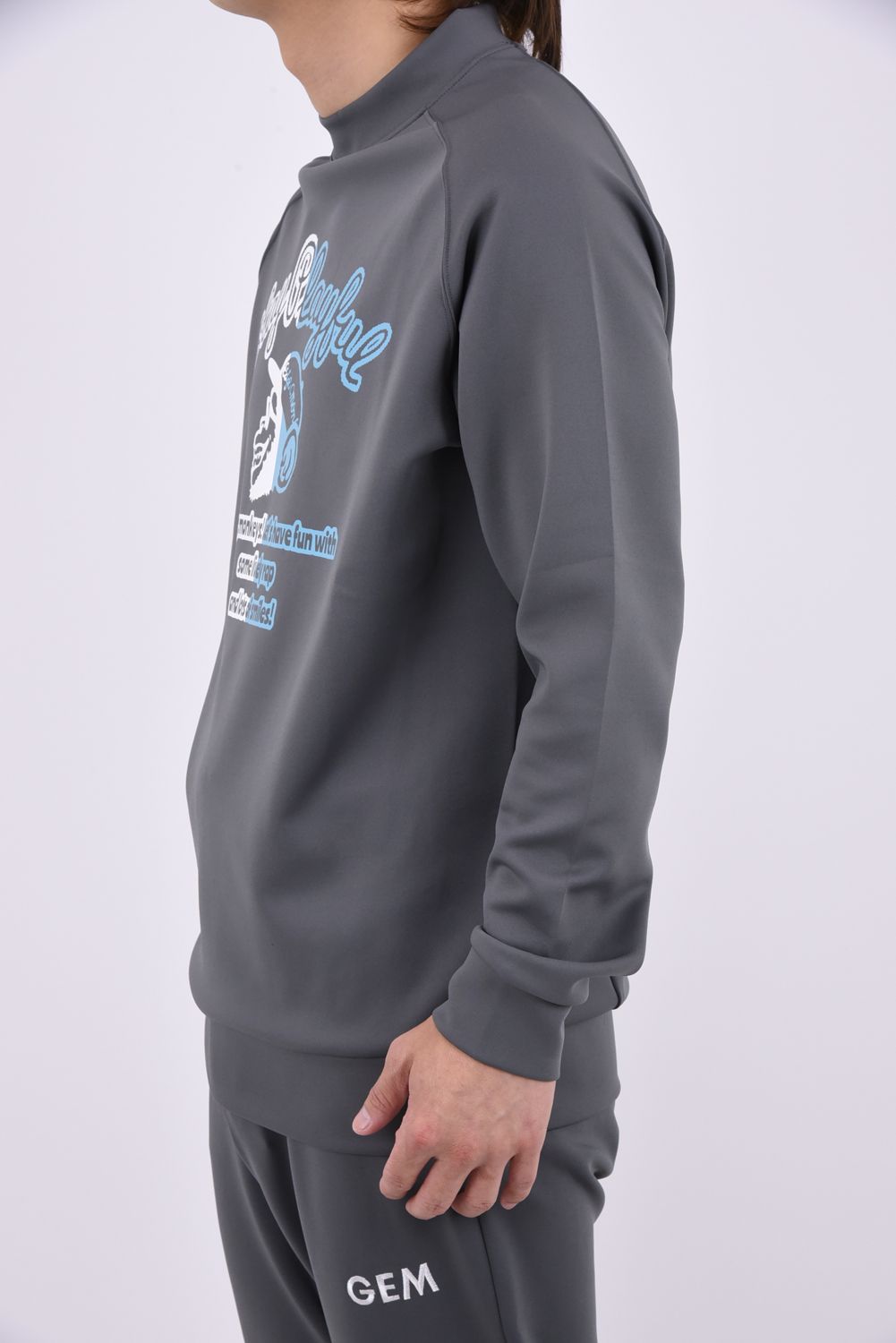【26AW】 【ユニセックス対応】 JERSEY MOCK NECK / ダンボールニット モンキープリント 長袖モックネックTシャツ (グレー)