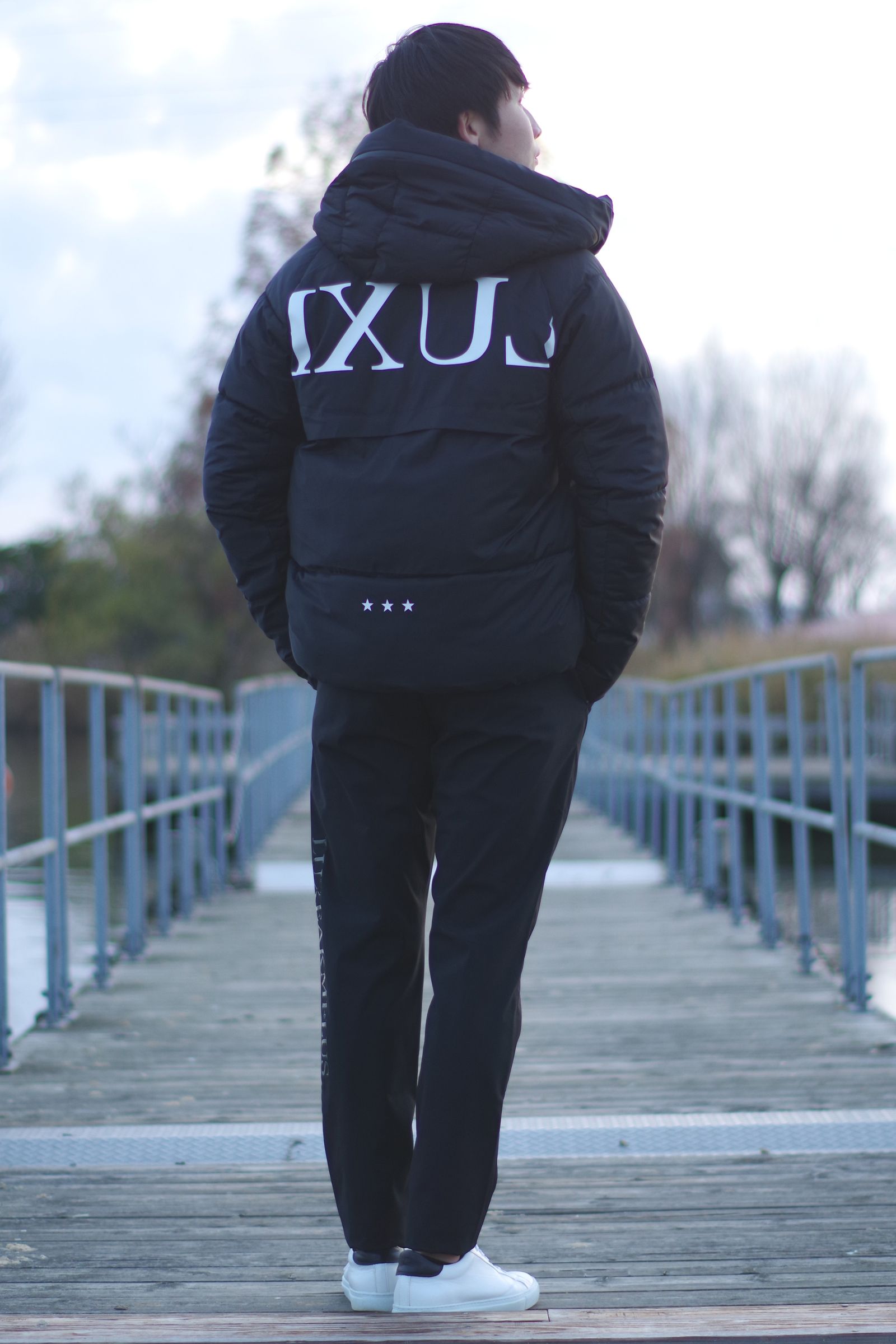 【LUXEAKMPLUS】 伸びるダウン！楽な着心地と程よいデザイン！